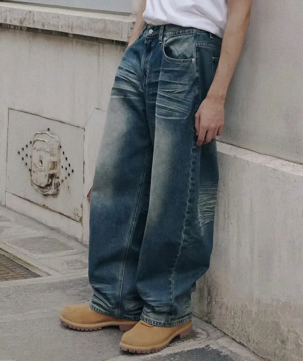(M) Anolorcode Embossed Washing Denim Pants Dark Blue