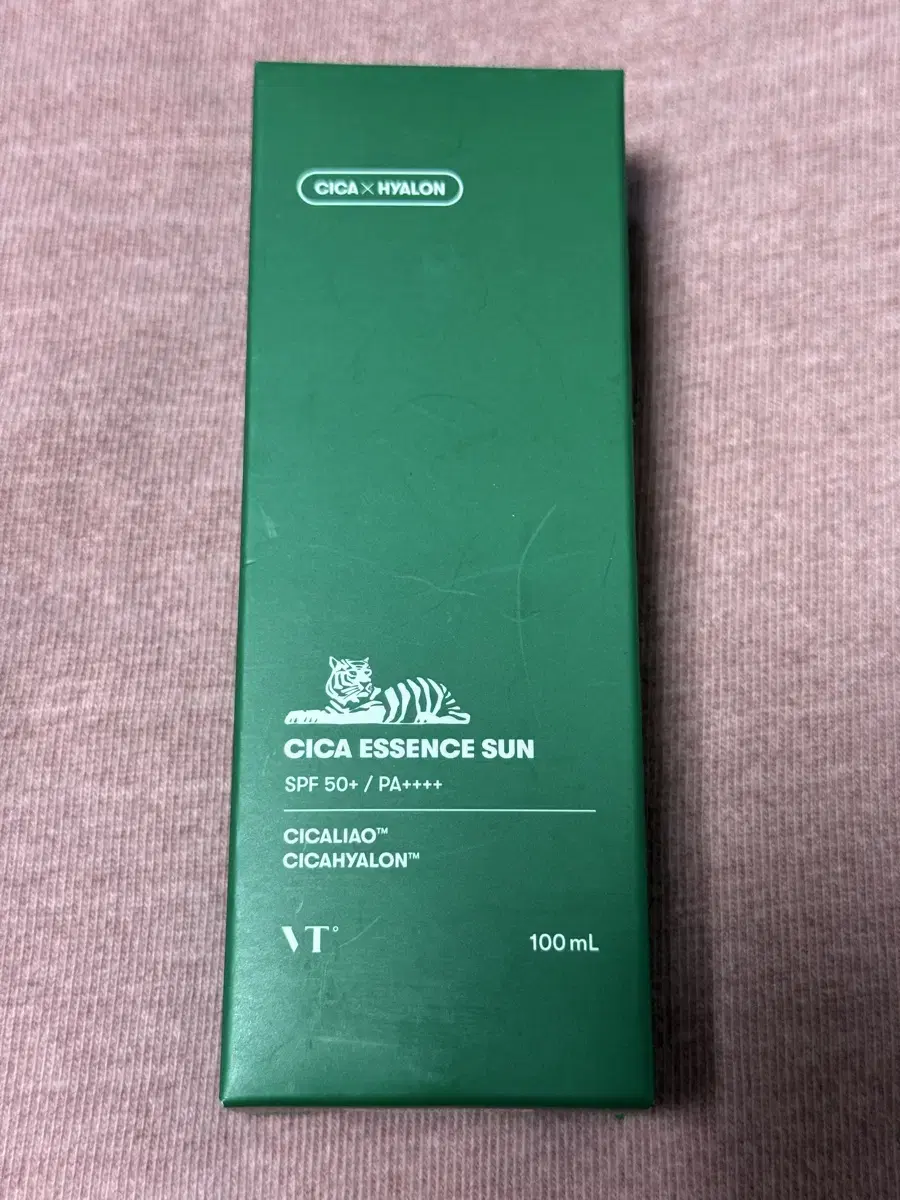 브이티코스메틱 시카 에센스 선 100ml(SPF50+)
