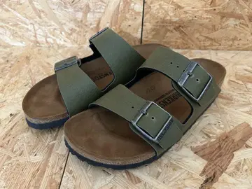 BIRKENSTOCK 올리브 샌들 37