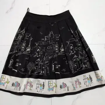 엠즈 그레이시 스커트 올 패턴 거리 풍경 38
