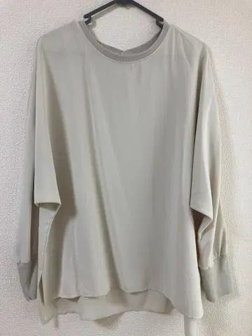 리브 드와 조젯 블라우스