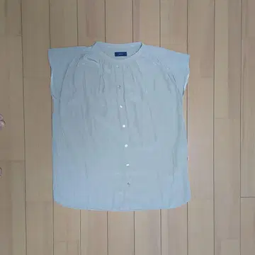 베이지 버튼 반팔 셔츠