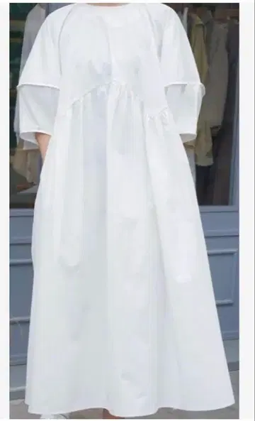 Acdre 화이트 원피스 FREE SIZE