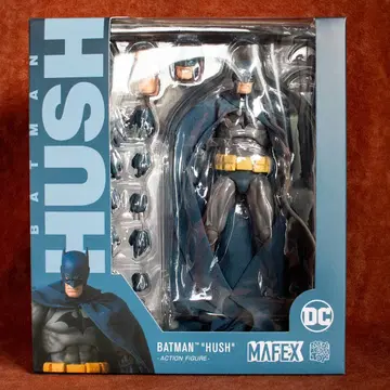 MAFEX 배트맨 BATMAN "HUSH"