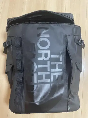 THE NORTH FACE 블랙 백팩 퓨즈 박스