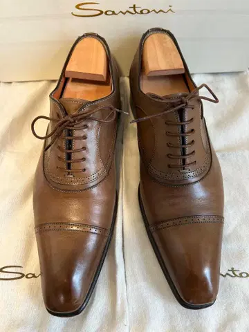 Santoni 브라운 드레스 신발