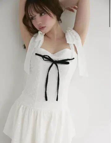 Natalie mini dress 6월 3일 출시