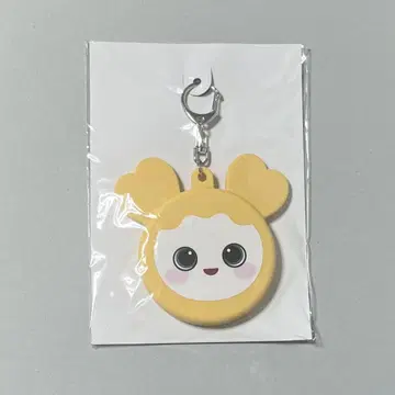 TWICE 지효 러블리 ready to be 캔 배치 케이스 키링