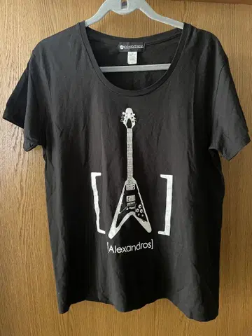[Alexandros] 기타 고유명사 티셔츠 L 사이즈