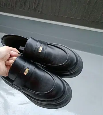 EVOL 통굽 코인 로퍼 8cm