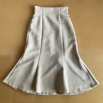 PROPORTION BODY DRESSING 베이지 머메이드 스커트