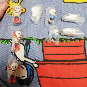 파피루스, 샌즈, 성가신 개, 나프스타 키링 총 8개