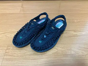 KEEN 킨 유니크 멀티 블랙 콜라보 27cm 샌들 아웃도어 박스 포함