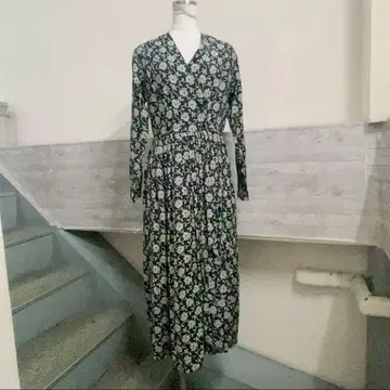 롤라 애슐리 긴팔 원피스 꽃무늬 잉글랜드제