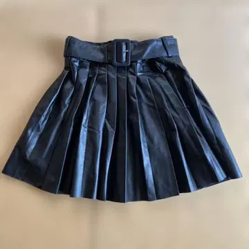 ZARA 자라 인조 가죽 미니 플리츠 스커트 새상품급