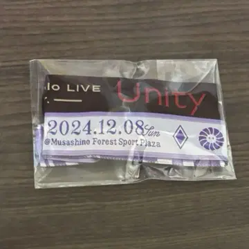 미에다 아키나, 후와 미나토 리본 팔찌 캡슐 토이