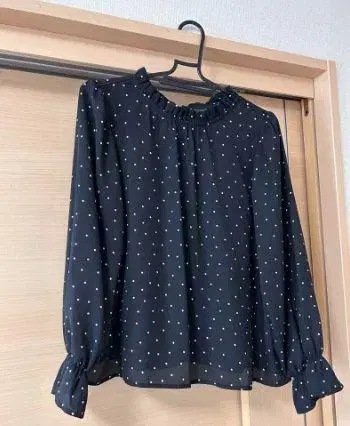 프릴 소매 블라우스 블랙