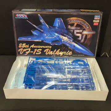 하세가와 1/72 스케일 VF-1S 발키리 마크로스 25주년 기념 페인팅