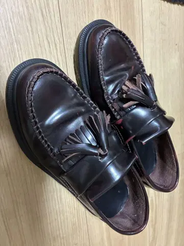 Dr.Martin 다크 체리 태슬 모카신 UK5