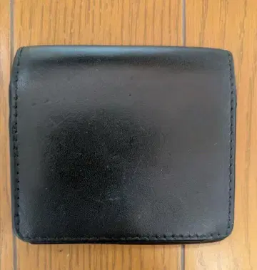블랙 가죽 접이식 지갑