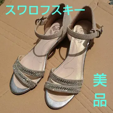 샌들 여성용 세련된 스와로브스키 실버 베이지 새상품급