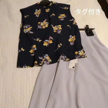 꽃무늬 슬리브리스 블라우스 M 사이즈