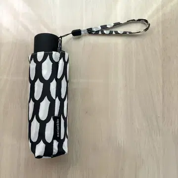 마리메꼬 marimekko suomu 수오무 접이식 우산 미사용 새상품