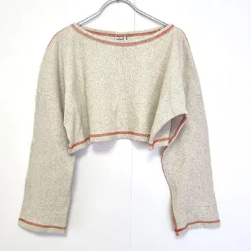 baserange 크롭 기장 맨투맨 NAPE CROP PULLOVER