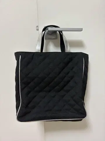 MG 월리스 블랙 토트백