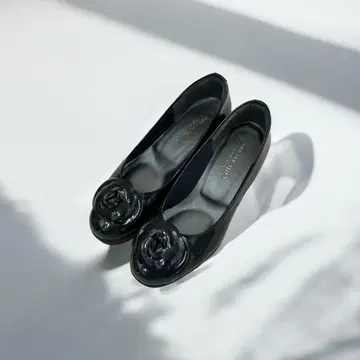 힐즈 애비뉴 지유가오카 22cm 까멜리아 에나멜 신발 컴포트