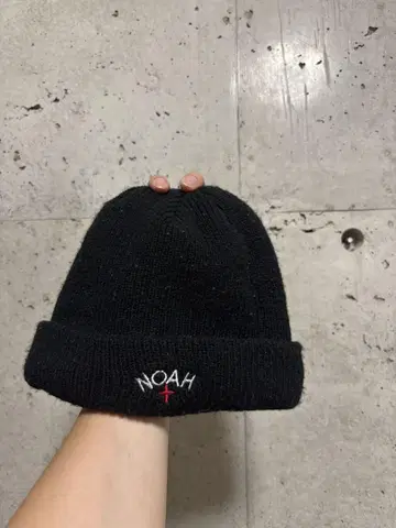 NOAH 블랙 니트 모자