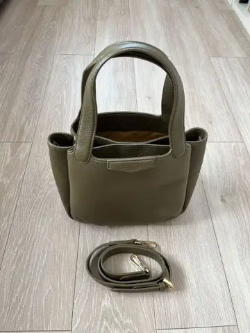 코코세루크스 골드 천연 가죽 아보카도 그린 2웨이 핸드백
