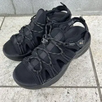 샌들 PUMA 23cm