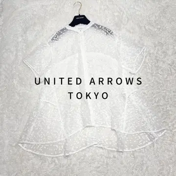 최고급 새상품급 UNITED ARROWS 도트 자카드 백 플레어 블라우스