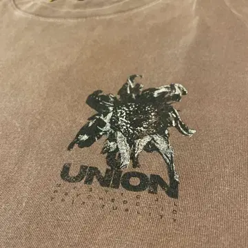 UNION Los Angeles 브라운 티셔츠 로고 프린트