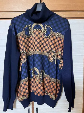 Carella 까레라 프린트 니트