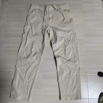 유니클로 베이지 치노 팬츠