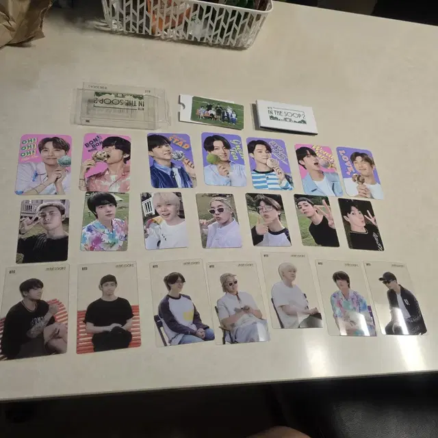 방탄 인더숲2 특전포카풀셋및 베라포카 일괄양도.  bts