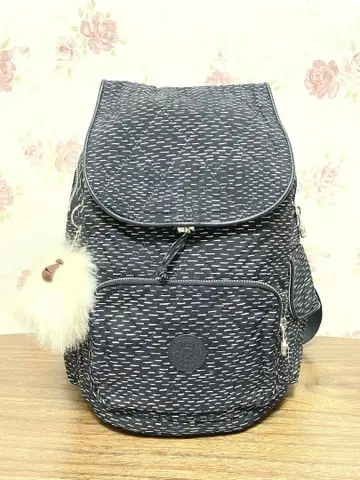 미사용 새상품 Kipling 키플링 백팩 다크 네이비 키링 포함