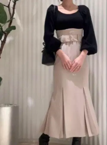 퍼프 슬리브 플레어 스커트 셋업 새상품급