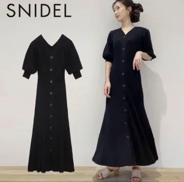 SNIDEL 프론트 버튼 니트 원피스