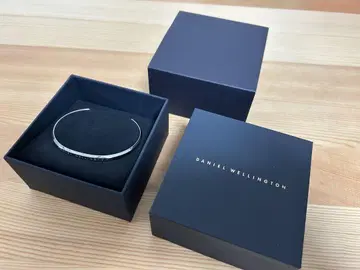 DANIEL WELLINGTON 다니엘 웰링턴 뱅글 실버