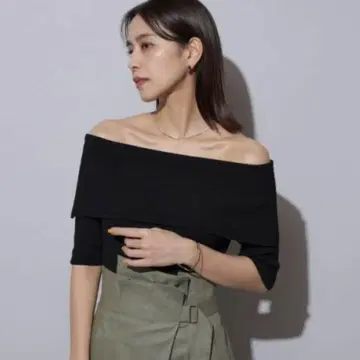 새상품 마이 스트라다 오프숄더 니트 블랙