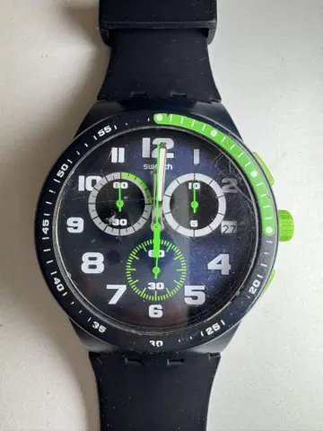 Swatch 크로노그래프 "Green Rush" 작동 확인 완료