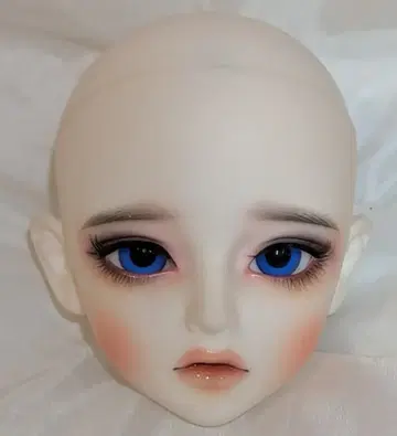 리틀 모니카 하모니 소피아 흰 피부