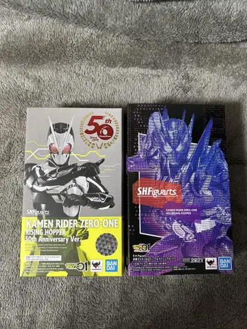 s.h.figuarts 가면라이더 제로원 헬 라이징 & 라이징