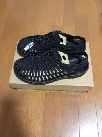KEEN UNEEK M 블랙 27cm