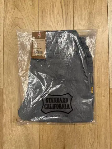 SD EASY CHINO SHORTS 그레이 M 사이즈