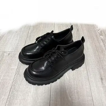 블랙 레이스업 슈즈