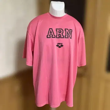 아레나 ARN 로고 티셔츠와 숏 팬츠 세트